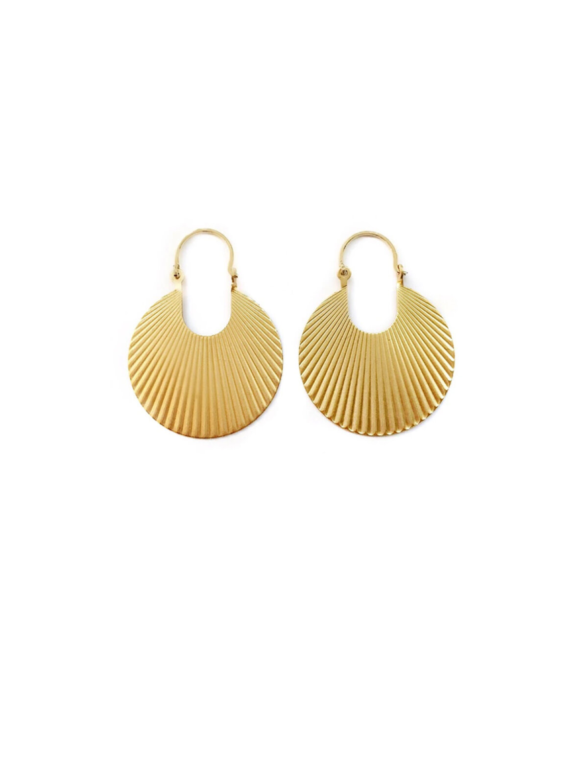 Ung dame Northern fryser A'POKE - Pico Copenhagen Paris Fan Medium Earring - Shop guld øreringe