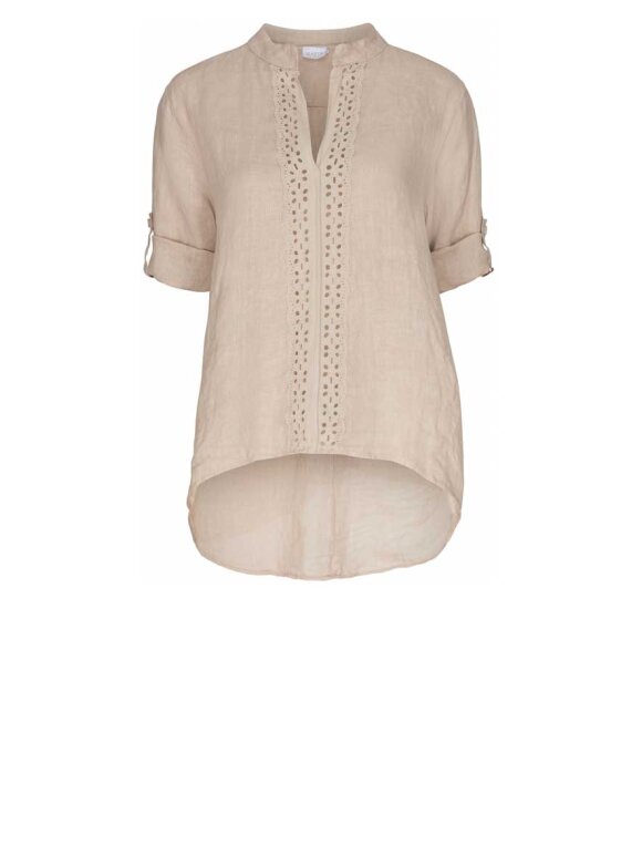 MARTA - Embroidery Blouse