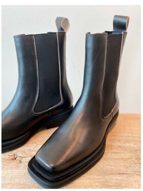 Shoe Biz Copenhagen - Anine Boots