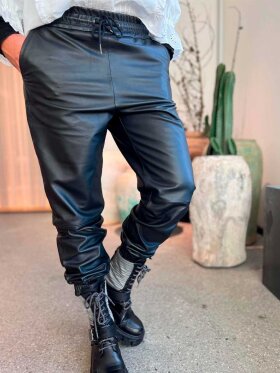 Co'Couture - Shiloh Leather Joggers