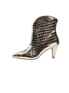 Sofie Schnoor - S231703 Boot