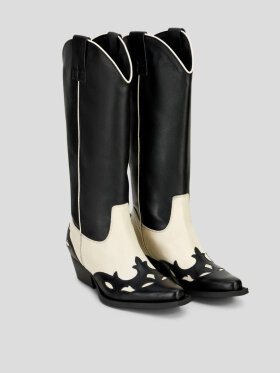 Phenumb - Fanny Boots