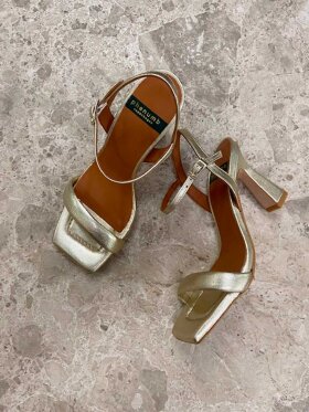 Phenumb - Epoke Sandal