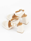Bukela - Gry Sandal