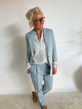 Rabens Saloner - Helen Pant