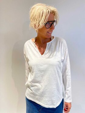 Cabana Living - Apia T-Shirt