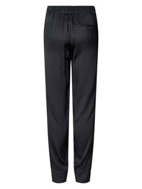 Rabens Saloner - Amabel Pant