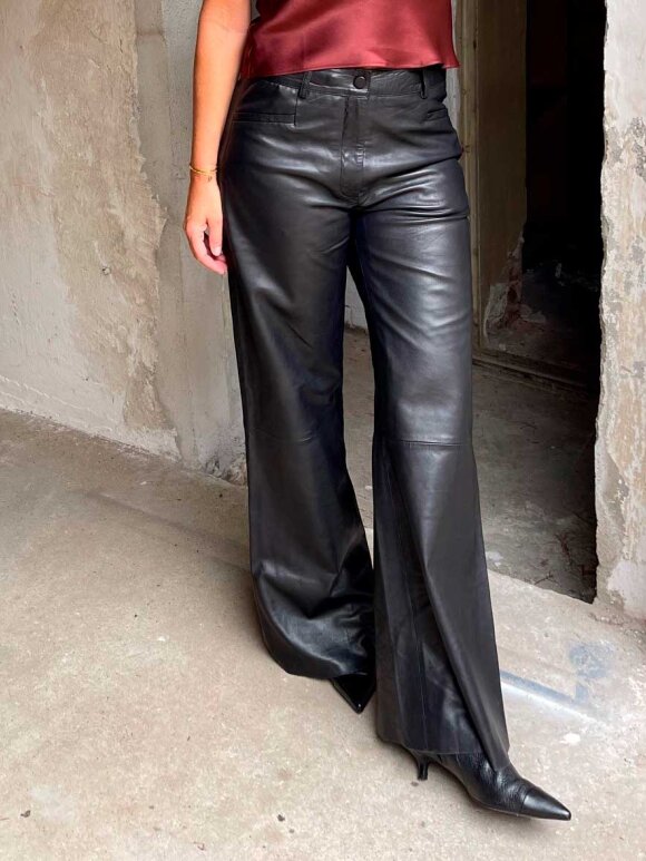 DEPECHE - AnikaDEP Straight Fit Pant