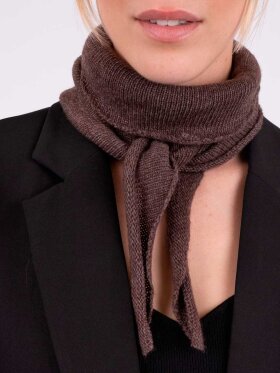 Neo Noir - Misty Knit Scarf