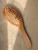 Karmameju - Hair Brush Devote