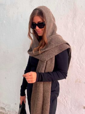 Gestuz - AlphaGZ Wool Hoodscarf