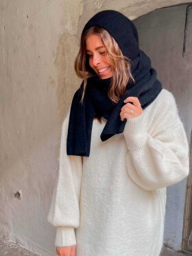 Gestuz - AlphaGZ Wool Hoodscarf