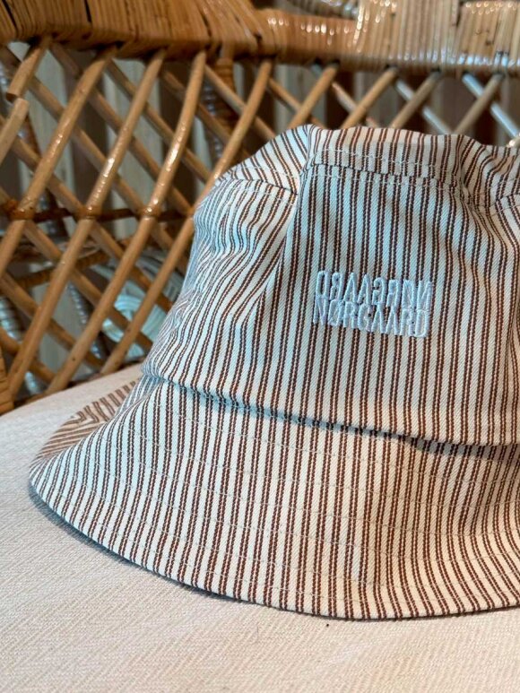 Mads Nørgaard - Bully Hat