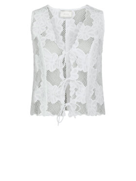 Neo Noir - Alboa Embroidery Top