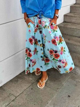 Amaze Cph - Monroe Flower Skirt - Lev 28/5 2025