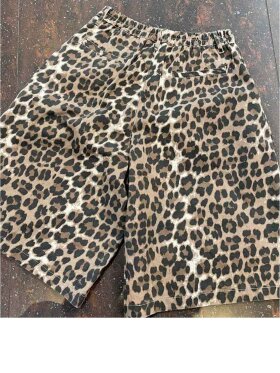 Amaze Cph - Saga Shorts - Lev Juni