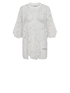 Haute L'amitié - Curvey Lace Hem Tee - Lev. Juni