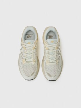 New Balance - UTRNEA  Sneakers