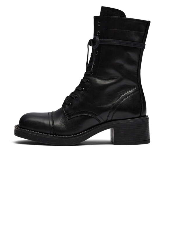 Pavement - Beate Boots - Lev. aug/sep