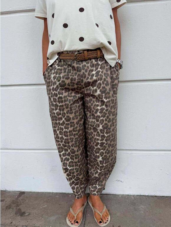 Black Colour - BCAbbie Barrel Pant - Lev. midt juli