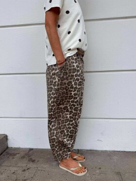 Black Colour - BCAbbie Barrel Pant - Lev. midt juli