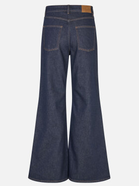 Baum Und Pferdgarten - Nilea Jeans