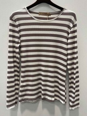 MARTA - MdcBegonia LS Tee - Lev. uge 4