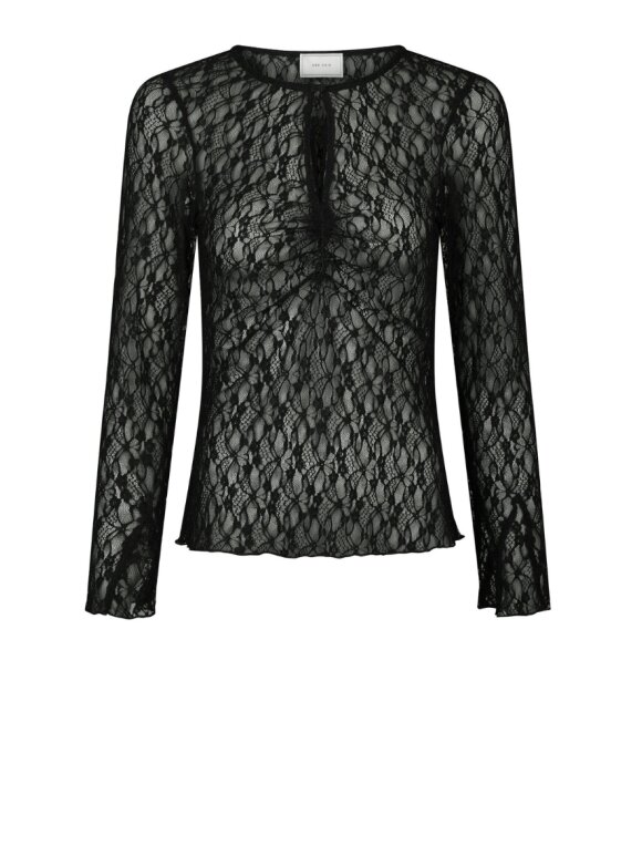 Neo Noir - Matria Lace Blouse