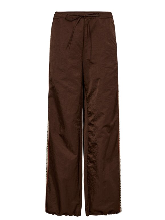 GOSSIA - KiwGO Track Pants - Lev. jan. GOSSIA - KiwGO Track Pants - Lev. jan.