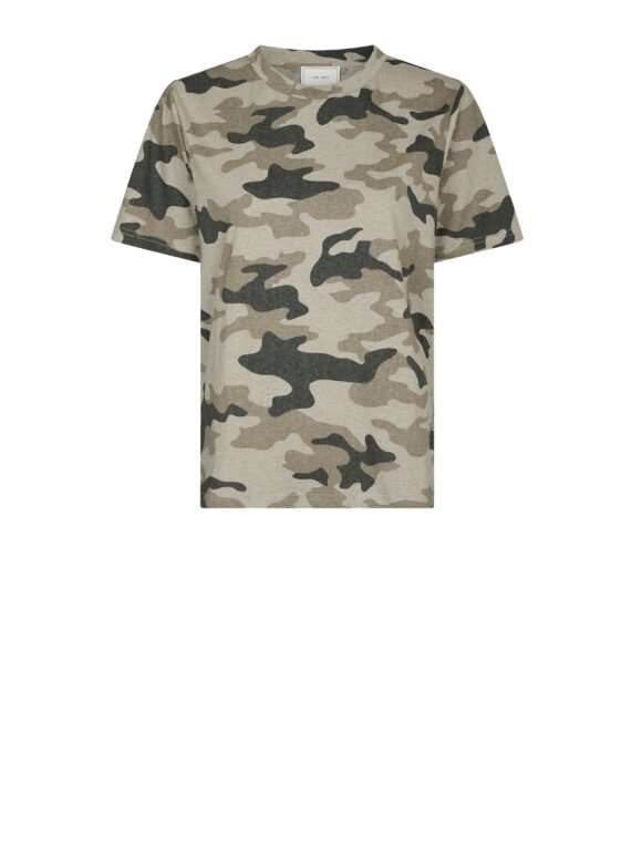 Neo Noir - Malin Mili Tee Neo Noir - Malin Mili Tee