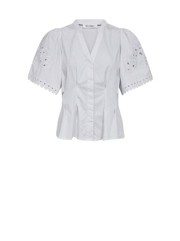 Co'Couture - PoppyCC Emb SS V-Shirt - Lev. feb/mar.