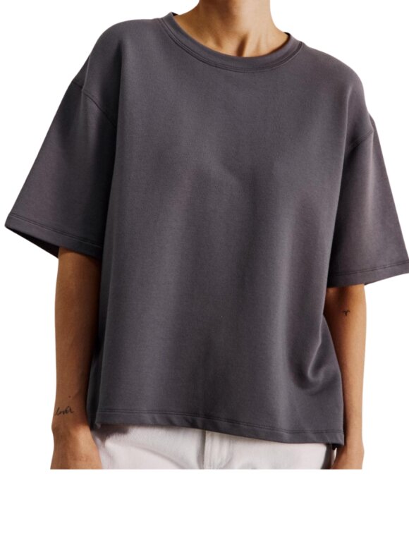 Studio Lab - SLTindra SS Tee Studio Lab - SLTindra SS Tee