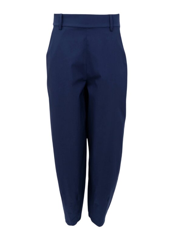 Black Colour - BCBeate Barrel Pant