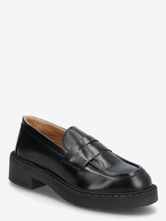 Pavement - PANayeli Patent Loafer