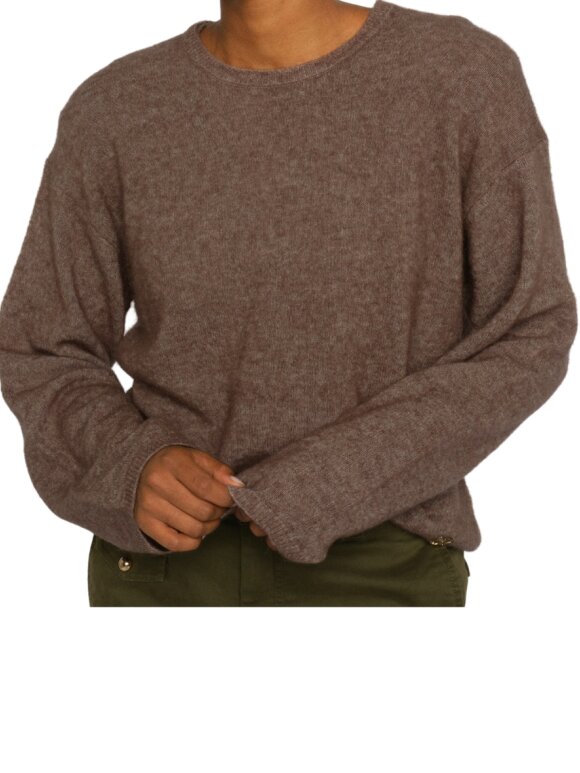 Mos Mosh - MMMape O-neck Knit Mos Mosh - MMMape O-neck Knit