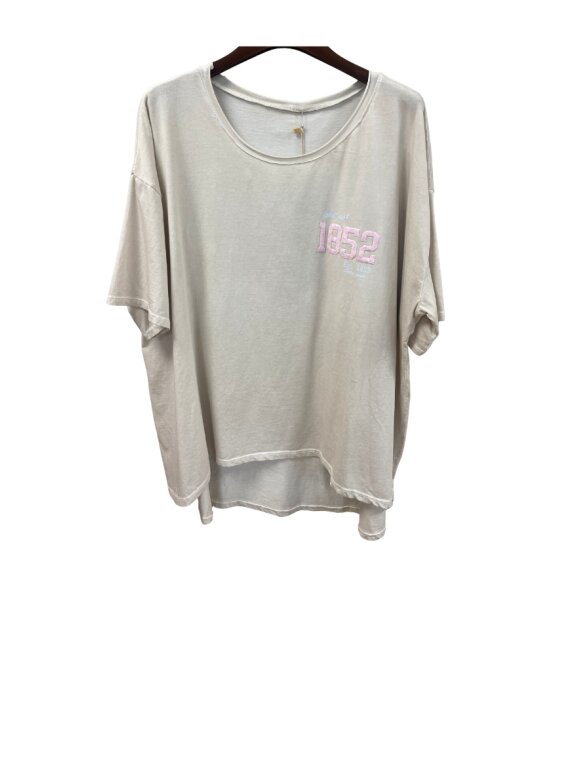 MARTA - MdcRaniella Tee