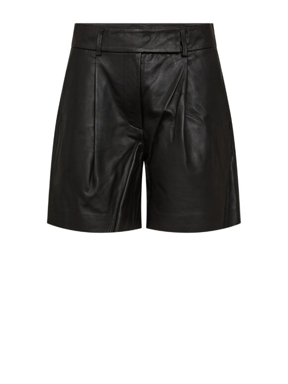 Co'Couture - PhoebeCC Leather Pleat Shorts