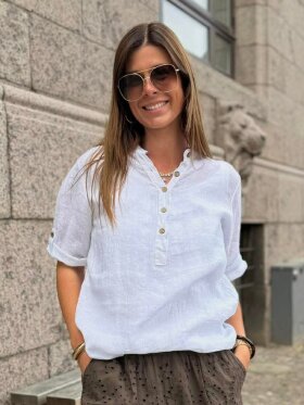 MARTA - MdcLarisa Shirt - Lev. maj/jun MARTA - MdcLarisa Shirt - Lev. maj/jun