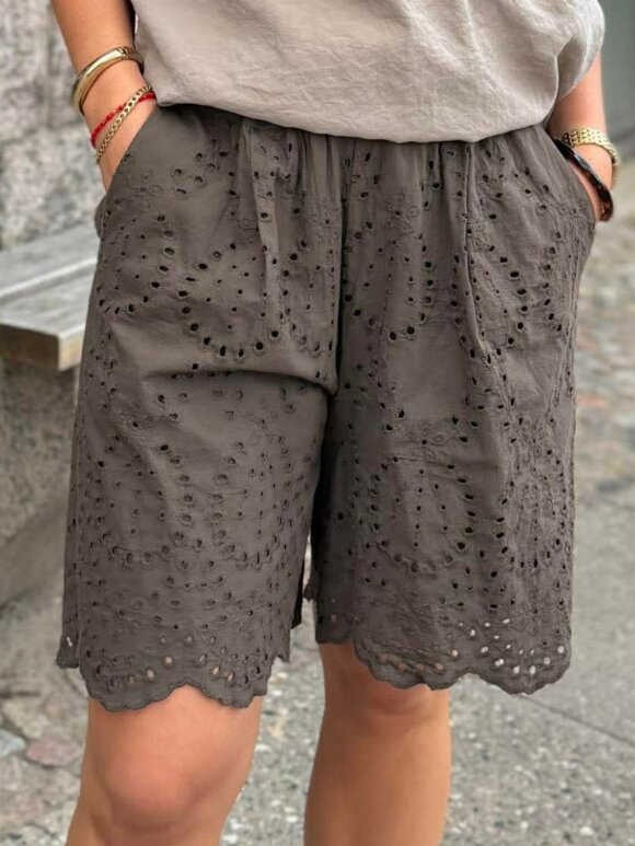 MARTA - MdcLiselotte Shorts - Lev. maj/jun