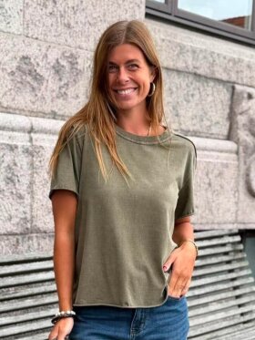 MARTA - McdAlouette Tee MARTA - McdAlouette Tee