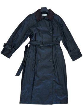 Haute L'amitié - Oily Tech Trench
