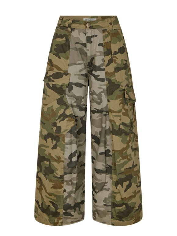 Rabens Saloner - Camo Patchwork Pant Niva Rabens Saloner - Camo Patchwork Pant Niva