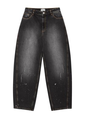 Baum Und Pferdgarten - Nevin Jeans