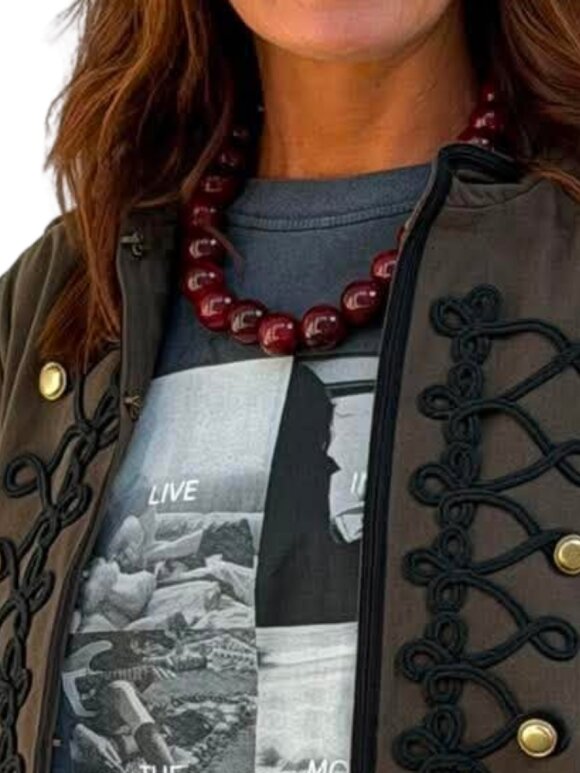 Bow 19 - Bold Pearl Necklace