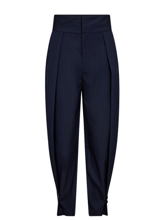 Haute L'amitié - Navy Pin Pleat Pant