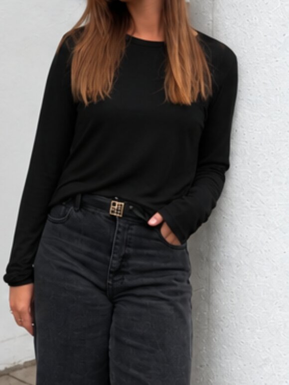 MARTA - Solid MdcElissa Top - Lev. sep. MARTA - Solid MdcElissa Top - Lev. sep.