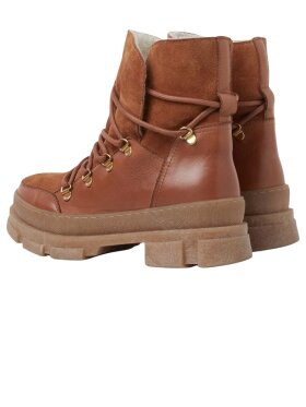 Pavement - PAKiara Wool Boots