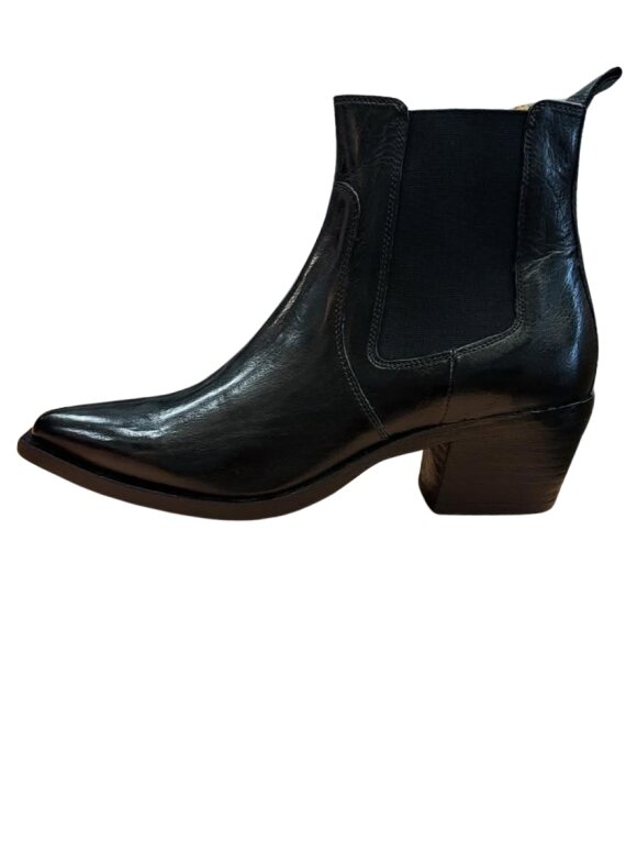 Amust - Sofia Boots Amust - Sofia Boots