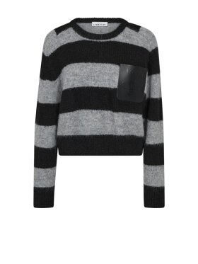 Haute L'amitié - Darcia Stripe Crop Pocket Knit