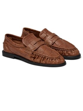 Pavement - PAElmira Croco Shoes